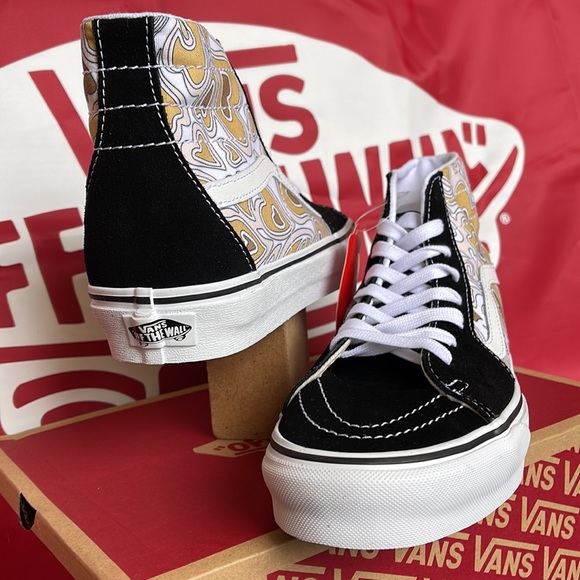 Vans Sk8-Hi Tapered
Trippy Hearts Multi/White
VNOA4U16JBW

WOMEN’S sneakers - Picture 11 of 16